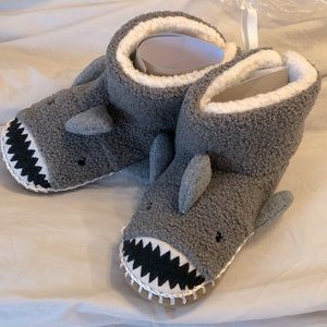 Hanna Anderson shark slippers